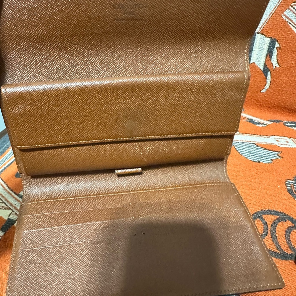 Louis Vuitton Brown Monogram Wallet - Picture 5 of 6